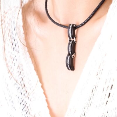 collar_plata de ley_madera_circonitas_largo_seyart_5